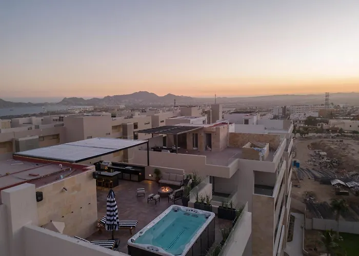 Brand New Luxury Ph With Private Pool And Views Apartment