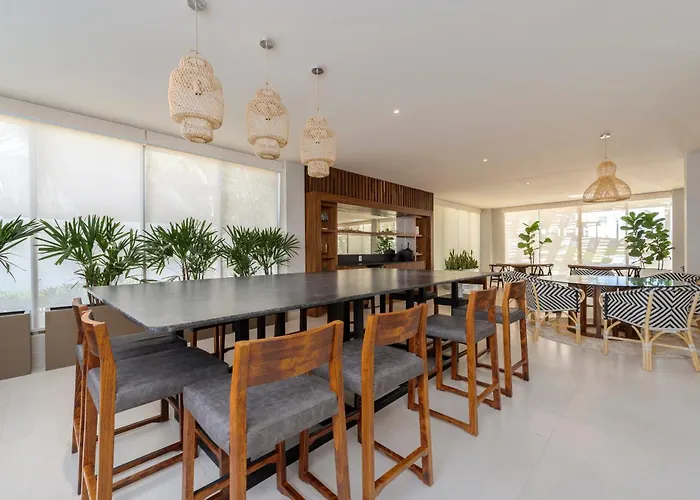 Brand New Luxury Ph With Private Pool And Views