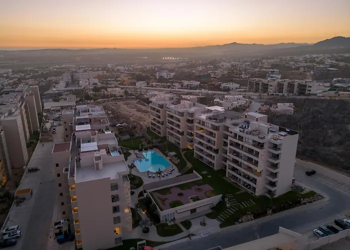 Brand New Luxury Ph With Private Pool And Views Apartment