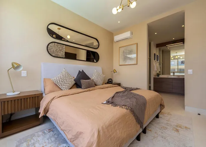 Brand New Luxury Ph With Private Pool And Views Apartment