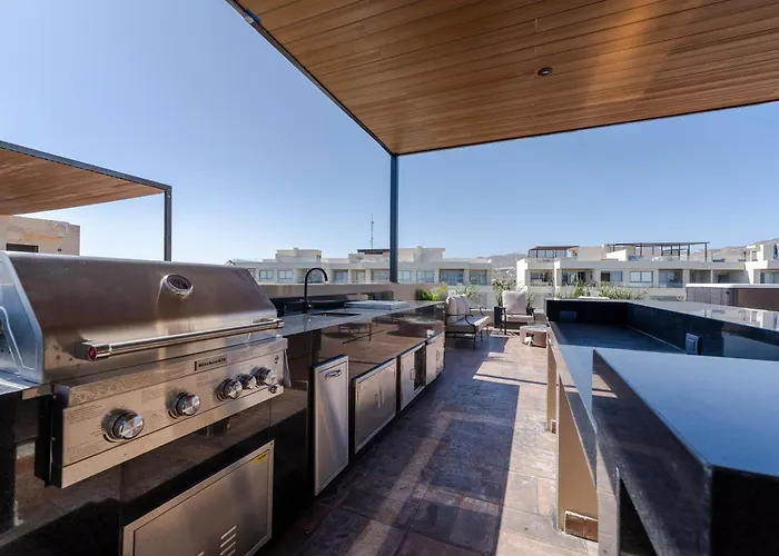 Brand New Luxury Ph With Private Pool And Views Apartment *